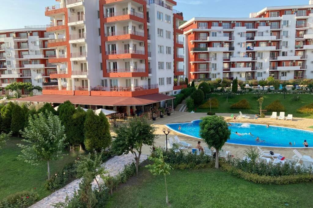 Marina View Fort Beach Studio Sveti Vlas Luaran gambar